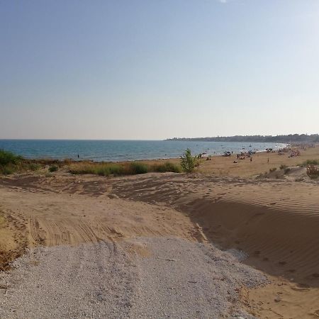 New Rooms On The Beach Pozzallo Exterior photo